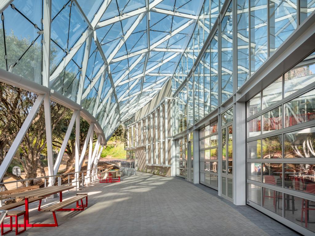 d-school Afrika building